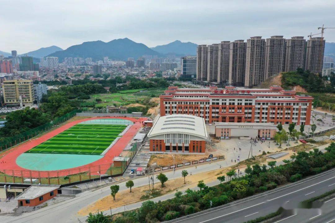 【俯瞰】空中看安溪第二十中学