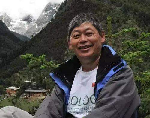 本次活动特邀了中国灵长类学研究专家,中国滇金丝猴保护第一人龙勇诚