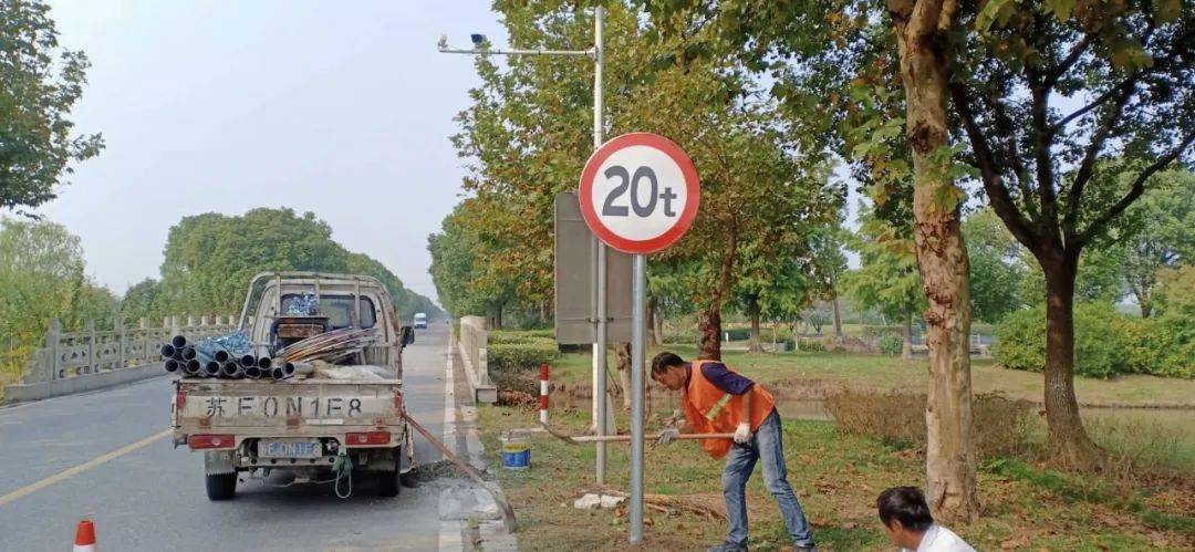 太仓市完成农路桥梁限载牌全覆盖
