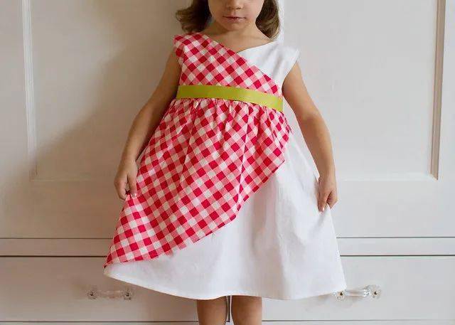 制版 缝制|女童不规则裁剪连衣裙_里布