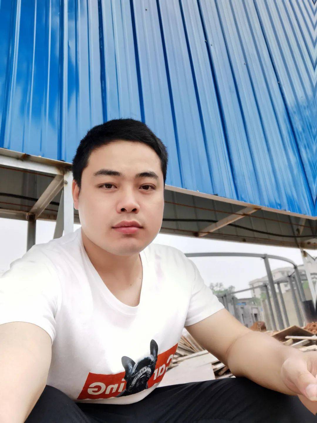 交友今日男神29岁坦率的监理工程师缘份要等爱要说出口