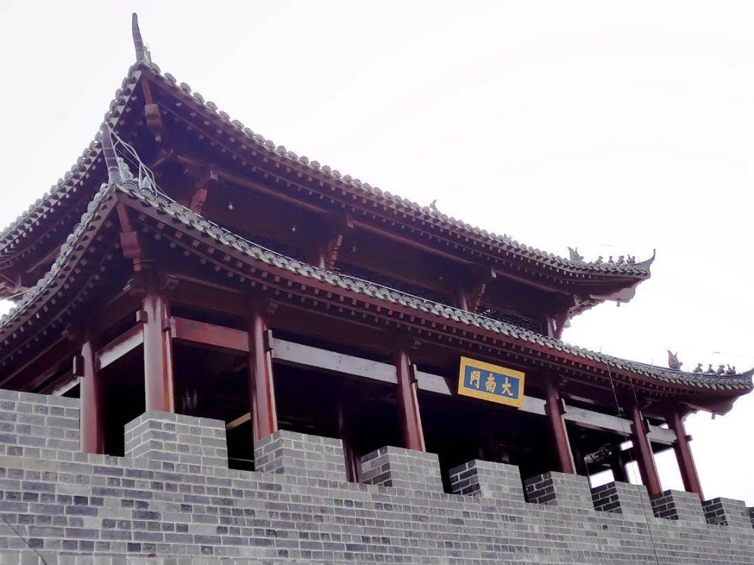 美呆了贵港文化遗产大南门换新装前所未有的惊艳