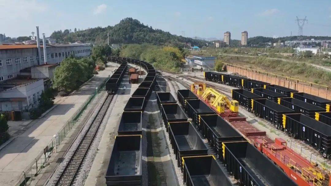 中车株洲车辆有限公司矿石敞车启运几内亚