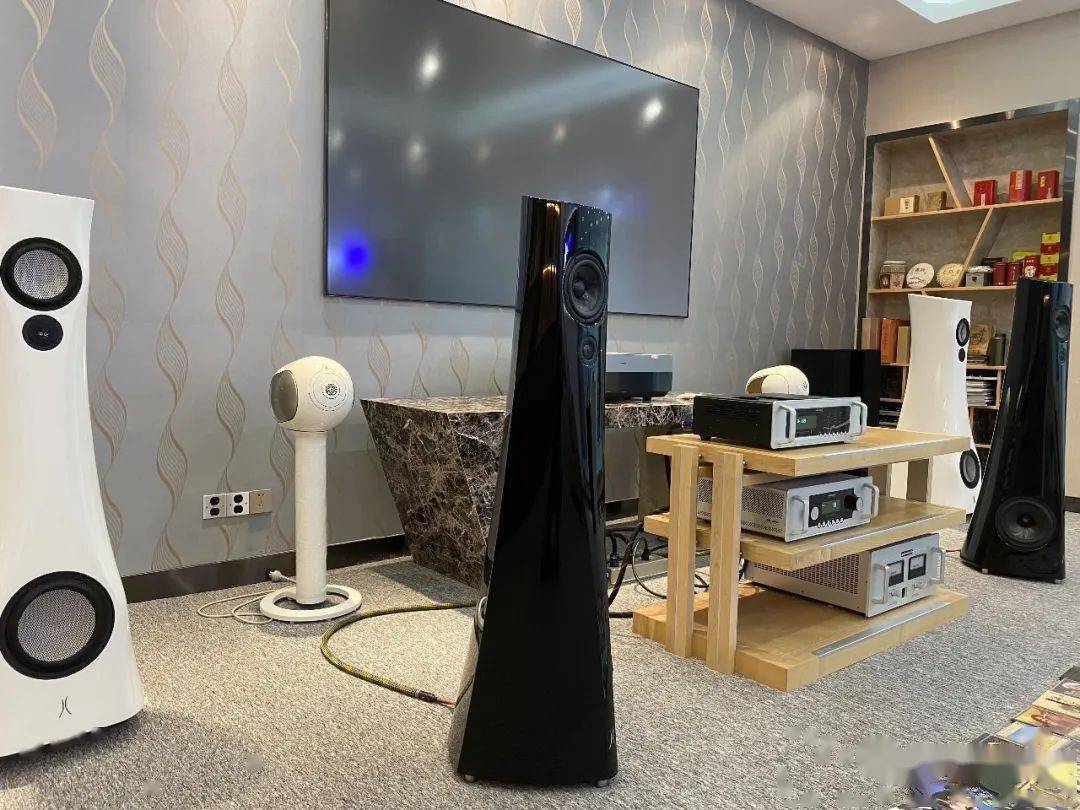 这应该是世界上最劲爆的音响法国帝瓦雷phantom