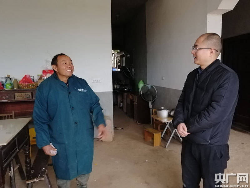 江西余江:马荃镇有个"暖心"第一书记