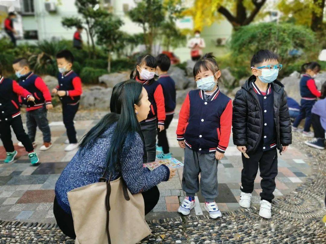 不上你的当杜鹃园幼稚园安全月防拐演习
