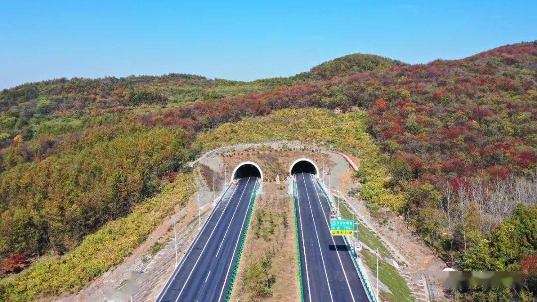 滁州西环高速公路南连合宁高速,北接滁淮高速,全长27.