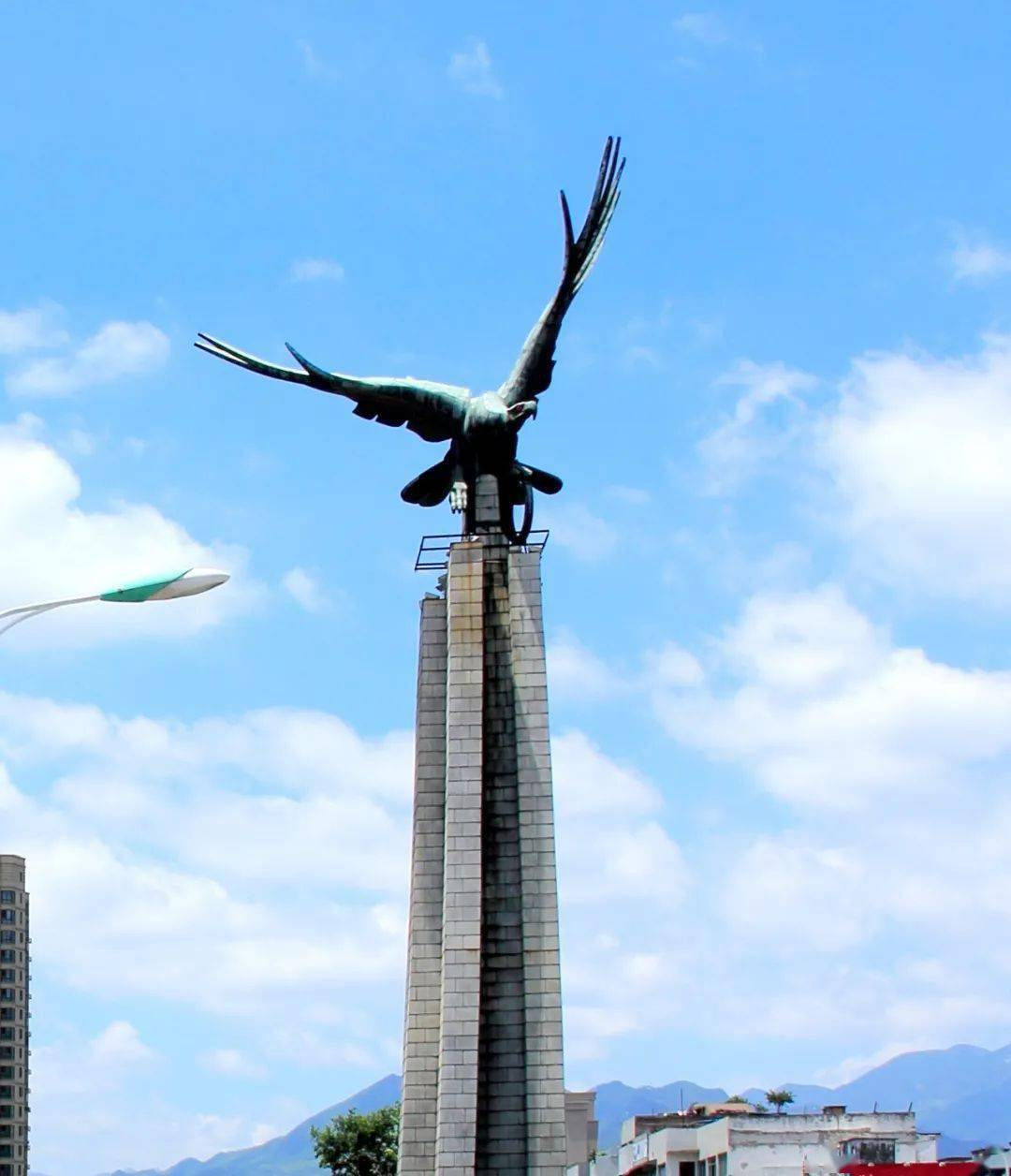 时隔六年,绿城读懂了临海对于城市焕新的期盼,择址城芯六角井未来社区