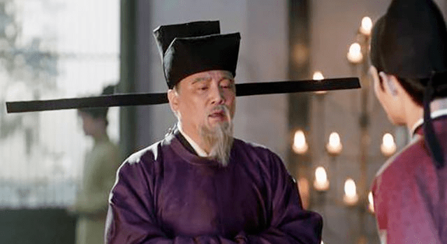 其中王旦为封禅大礼使,王钦若为封禅度经制置使,丁谓负责计度财用