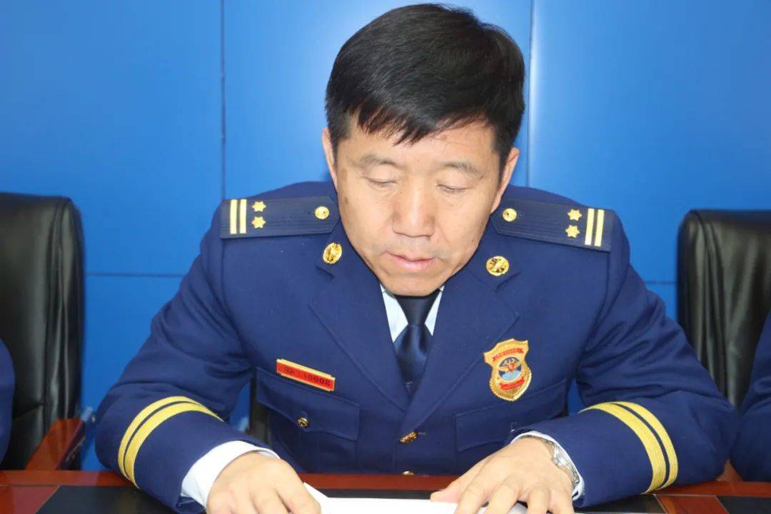 政治部主任周晓东带队深入皋兰大队开展2020年度党委班子考核工作