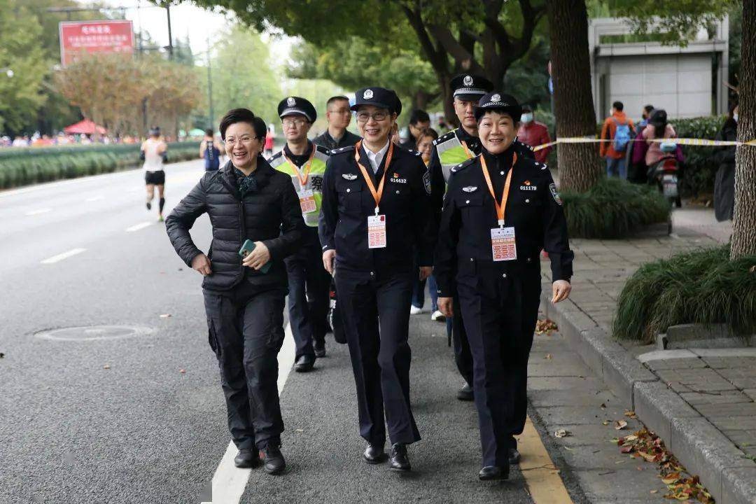 酷这位天台美女任杭州市拱墅区副区长区公安分局局长