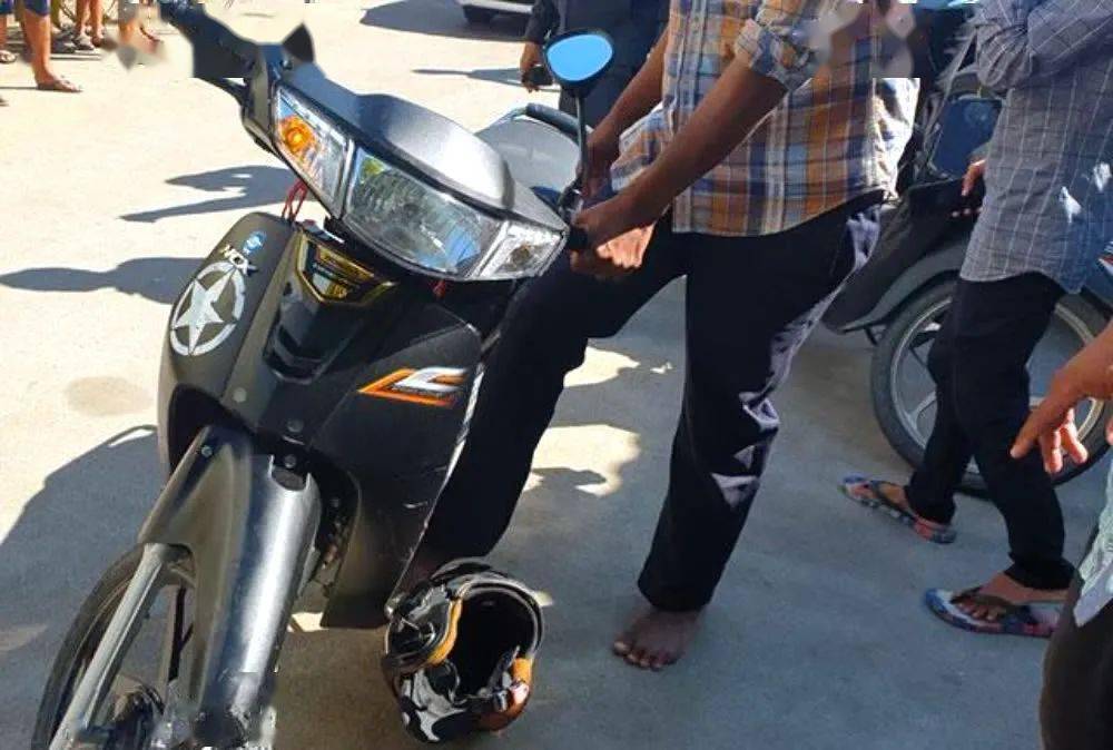 业主摩托车被偷,保安狂追数公里抓小偷