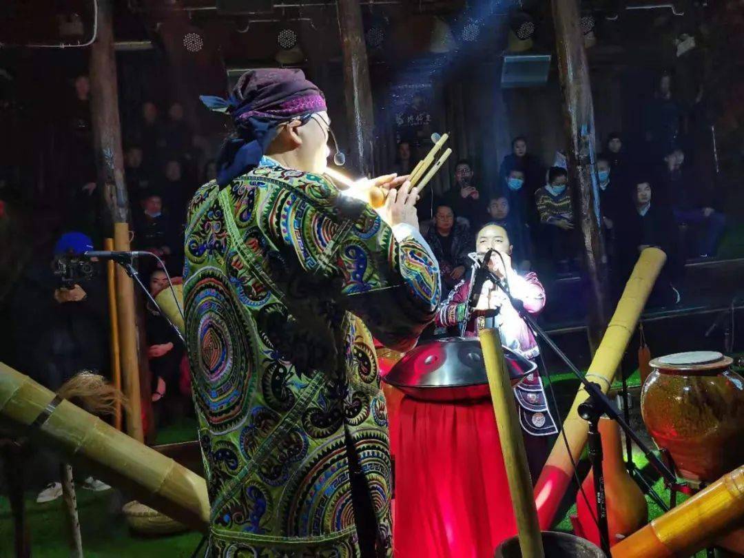 央格里苗音古乐剧场首演成功阿幼朵深情讲述与恩师的音乐故事