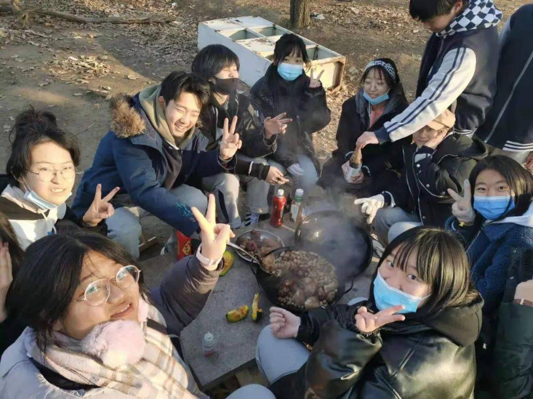 六中十个一学农季1青岛六中学农实践活动开始啦
