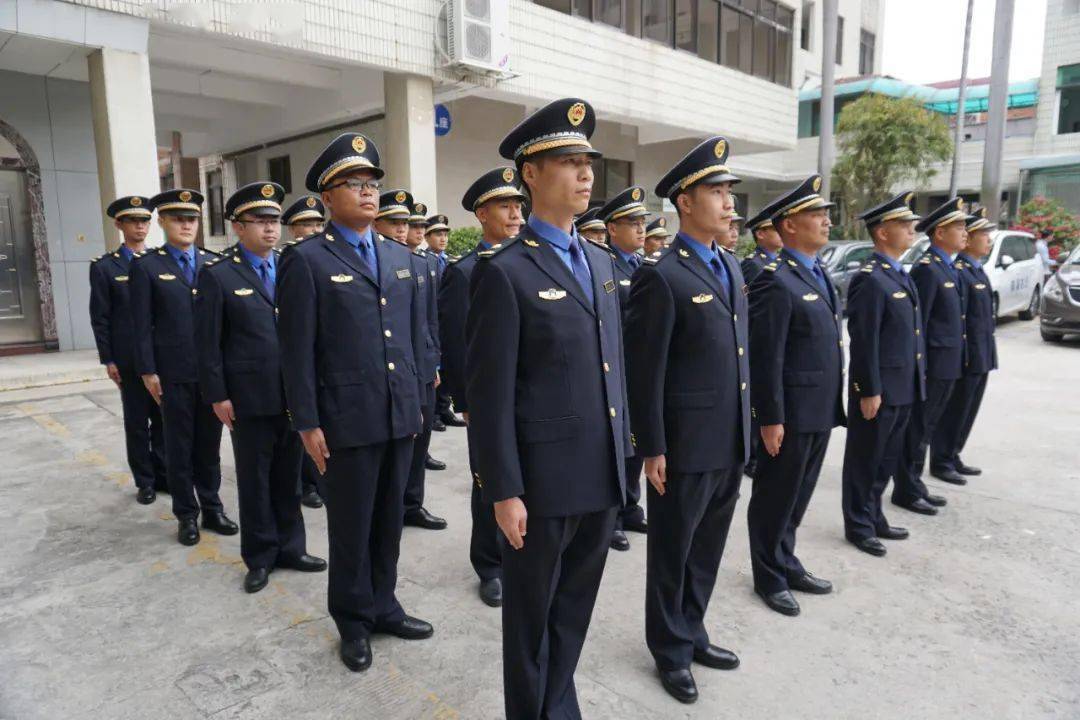 强基础转作风树形象三水区城管执法局不断加强队伍作风建设