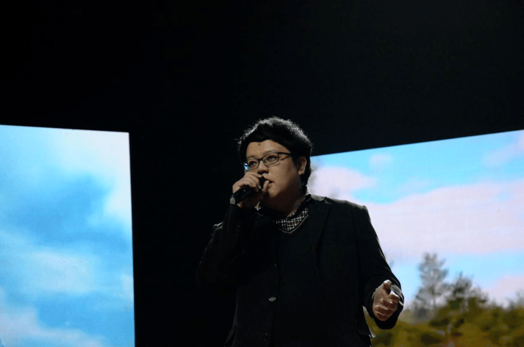 第十一,十二届十佳歌手施振东,于湘弘来到现场倾情