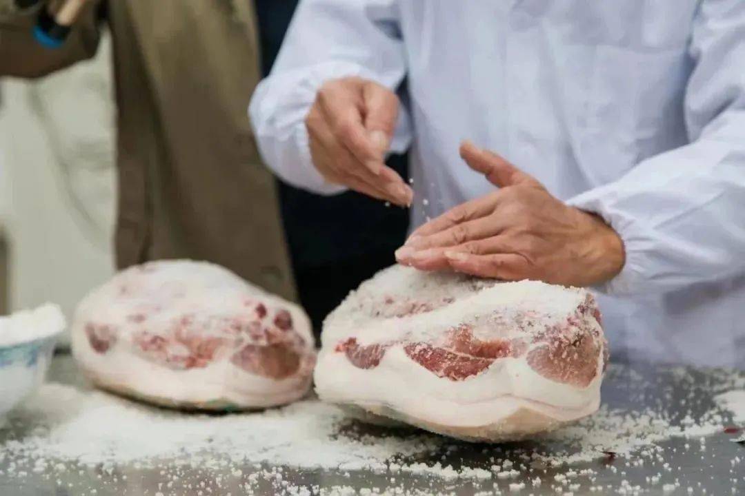 餐饮人日记97非物质文化遗产技艺传承人陆永进又是属于金华火腿的冬天