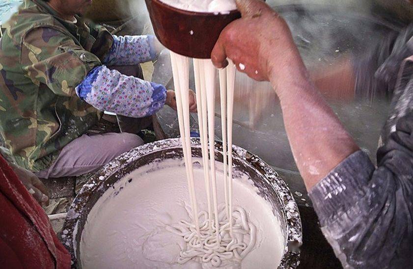 永城农村实拍纯红薯粉条制作全过程这才是纯红薯粉条