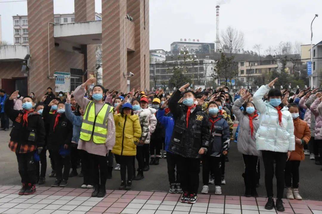 徽县五中伏家镇学区游龙初中虞关中心小学泥阳初中水阳镇梁村学校监制