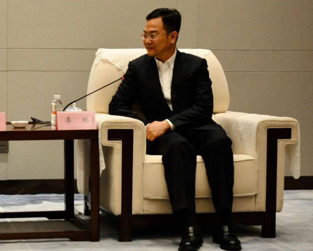 区领导陈志良,郑政平,张小虎,园区领导戴志华,武为锋参加活动.