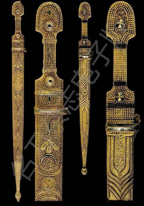 战斗天团为何死攥着它们哥萨克的近战利器