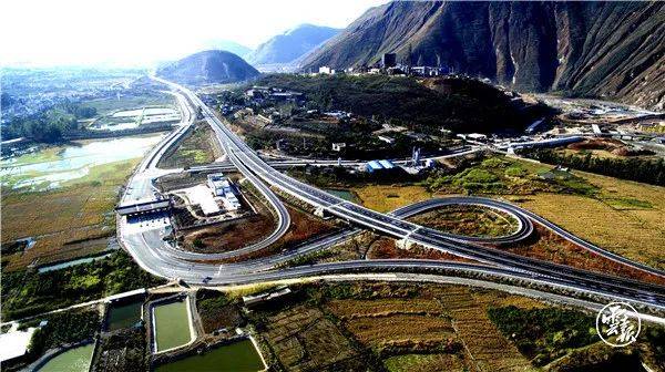 滇中城市经济圈高速公路网(功东高速)