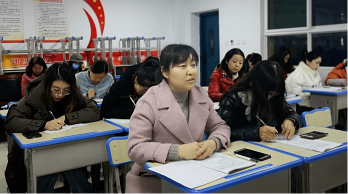 虢镇中学区级展示亮风采教研交流促课改