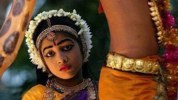 印度庞大的阉人群体社会地位比妓女还低