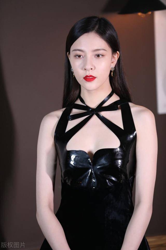 宋妍霏,亮相 看着是太有魅力了