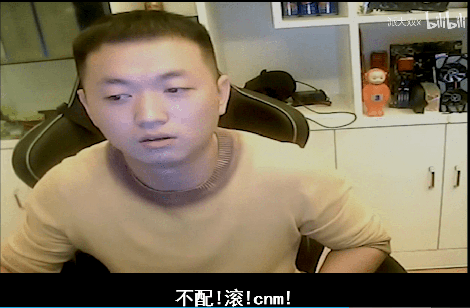 药水哥带来了各种经典的"艺术":黄头发的妹妹,头顶矿泉水,企业文化,把