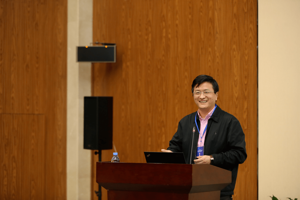 张承慧教授焦宗夏教授唐立新院士包为民院士论坛开幕式上,张卫红首先