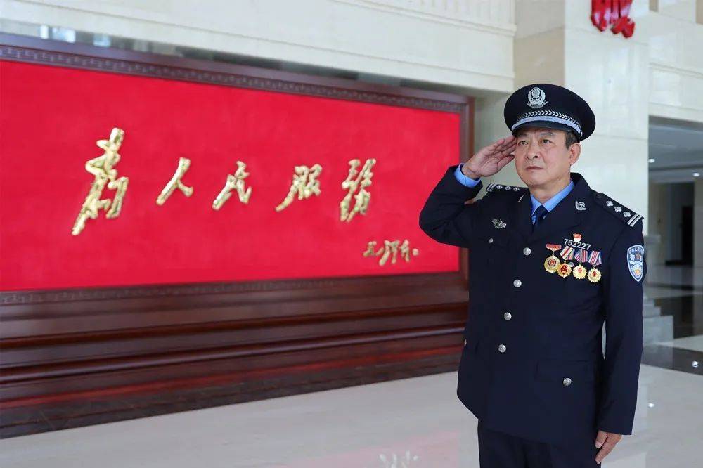 喜讯广西仅五人巴马李建良入选二级英雄模范候选对象