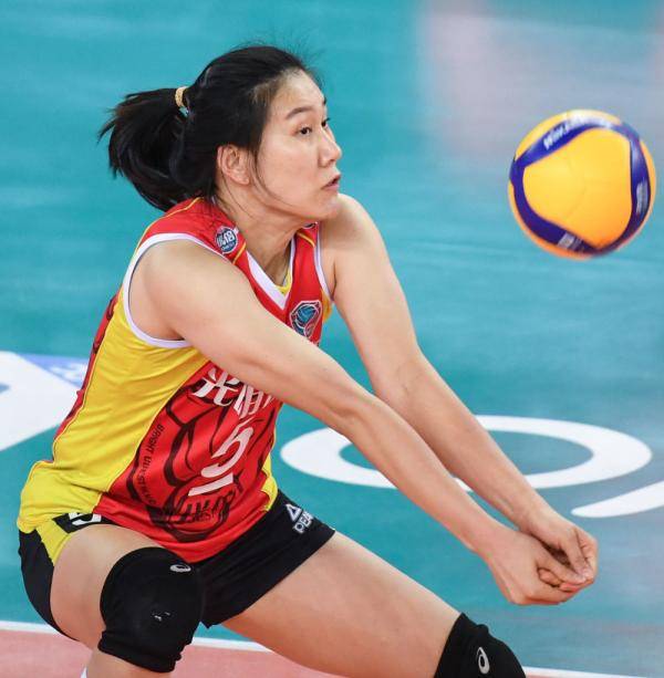 排球女排联赛上海队获季军