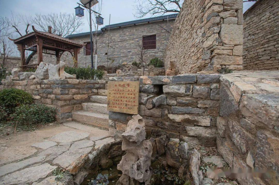 西唐村建设中的乡食馆西唐村保存完好的旧民居百年