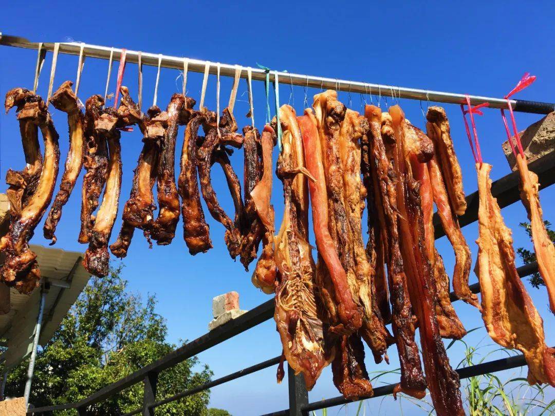 腊 肉从梅菜到各类货物……从腊肠到腊肉惠州人已开启晒晒晒模式此时