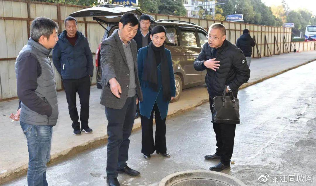 67建人行天桥立体停车场朱学斌到城区开展综合调研