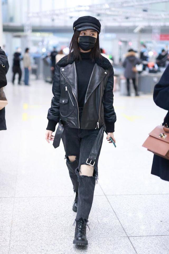 谭松韵穿黑色小皮衣搭配破洞裤现身头戴礼帽差点没认出