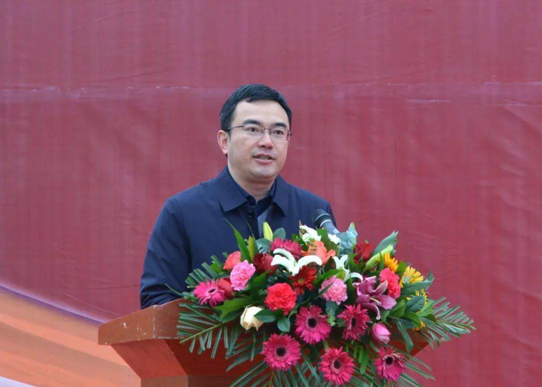 县委副书记温学延,县领导杨祥文,缪华林,刁少勇,江西供销冷链科技有限