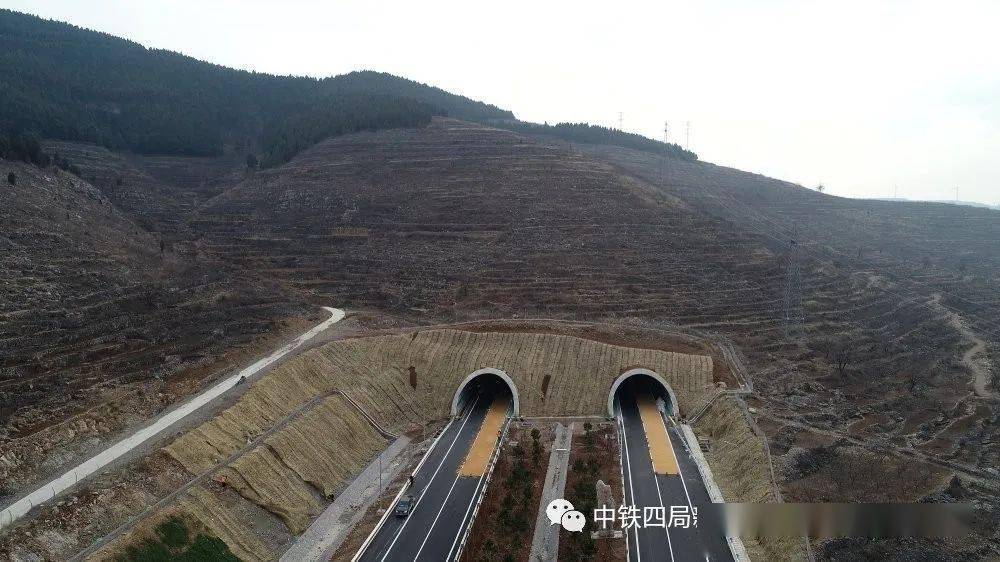 新泰至台儿庄鲁苏界高速公路项目顺利通过交工验收