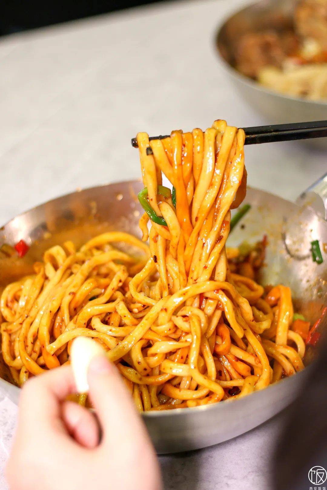 装在水瓢里的「剁椒面」,只卖一种面!就在玄风桥!