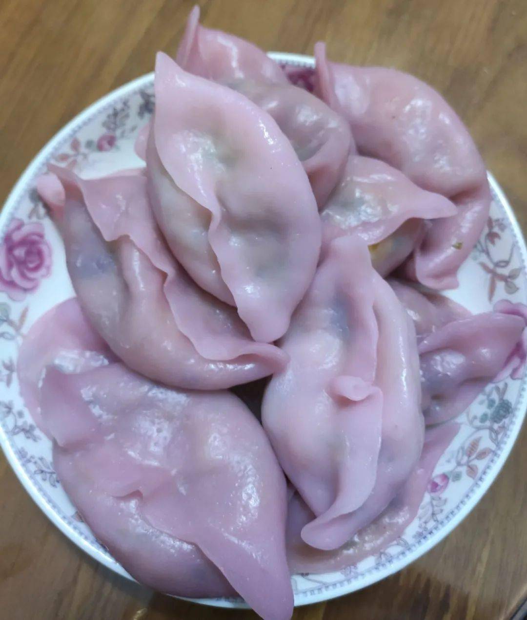 冬至茧"就多一岁了,意思也就是说过了冬节很快就要过年了,冬节在潮汕