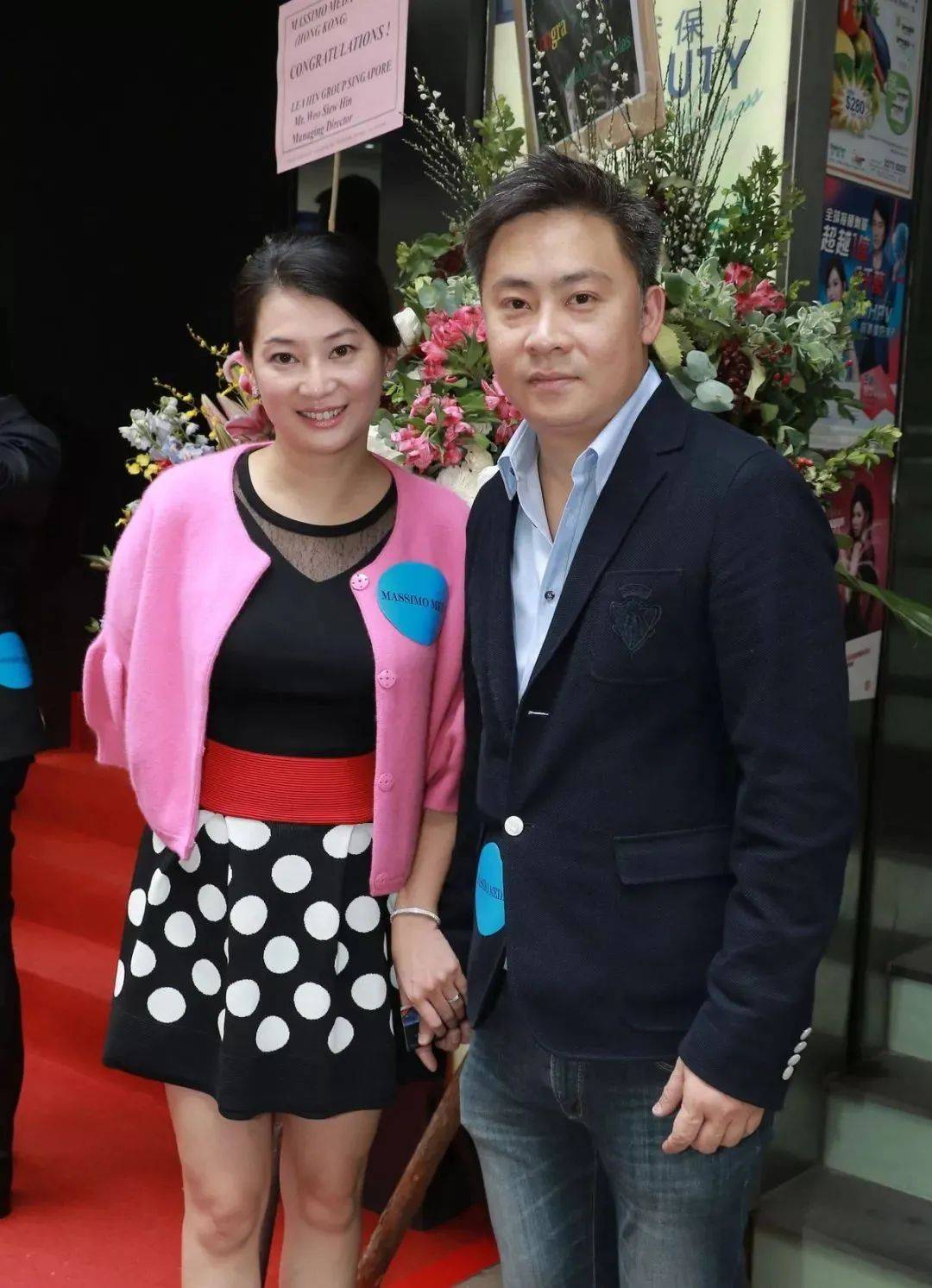 这件事就被刘颂铭的母亲摆平了刘颂铭再也不敢闹绯闻了陈伶俐婚后更是