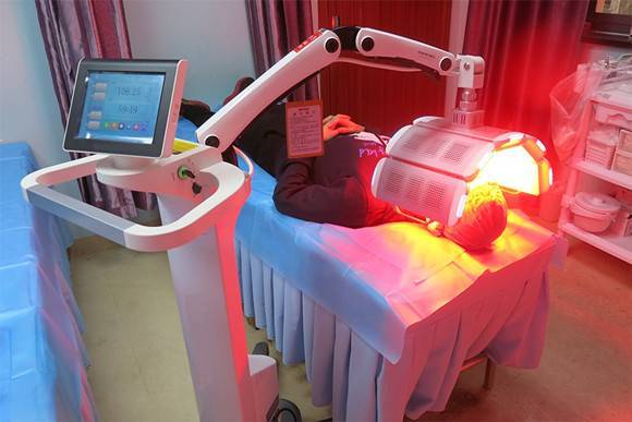 第一代无痛光动力治疗仪