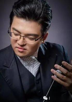 常任指挥,青年指挥家冯天佑冯天佑,青年指挥家,现