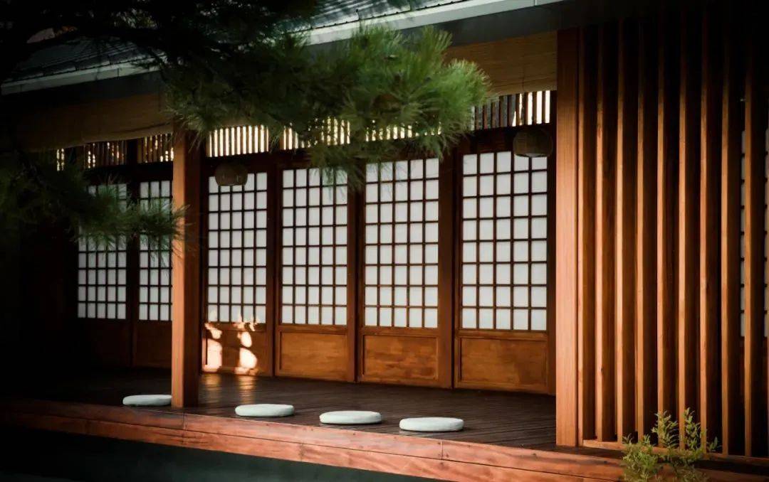 还记得那个身处闹市的日式庭园吗?