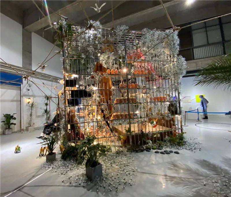 对话 | 李琳琳:直面生命 希望创作能"养活很多人"