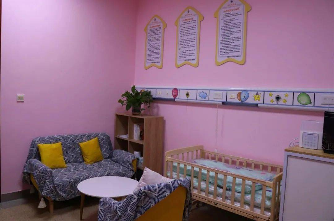 小空间大温暖弥勒市中医医院设立爱心妈妈屋彰显人文关怀