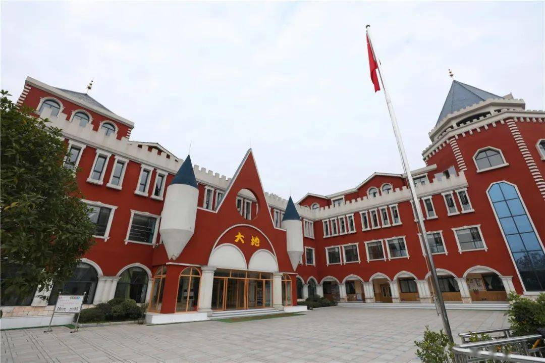 67少儿春晚花园大地幼儿园小萌娃们干劲十足