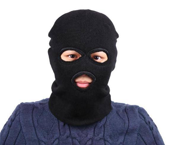 辽宁一男子带头套入室糟蹋女子,称是被强拽进去,法官:不合逻辑_手机