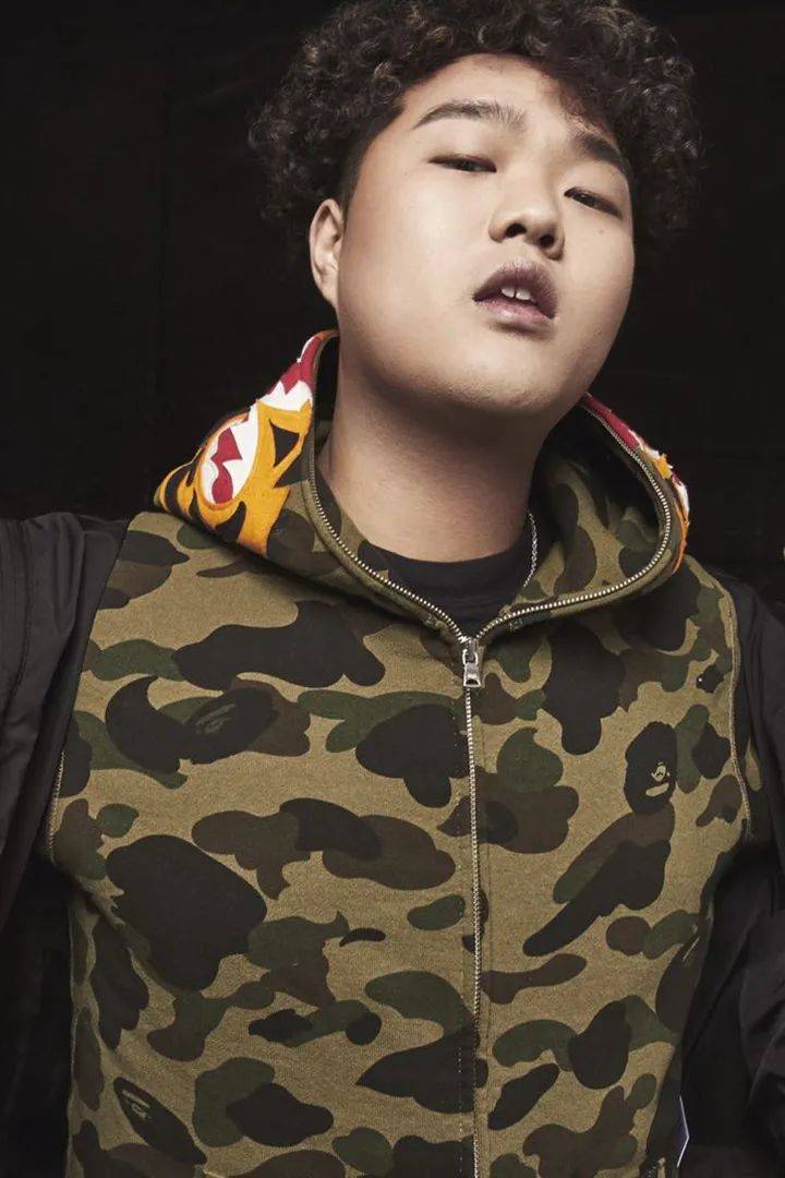 本名陈星宇,出生于1995年9月29日,是一名来自四川成都郫县的说唱歌手